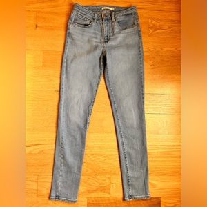 LEVI’S 721 HIGH RISE SKINNY SIZE 27